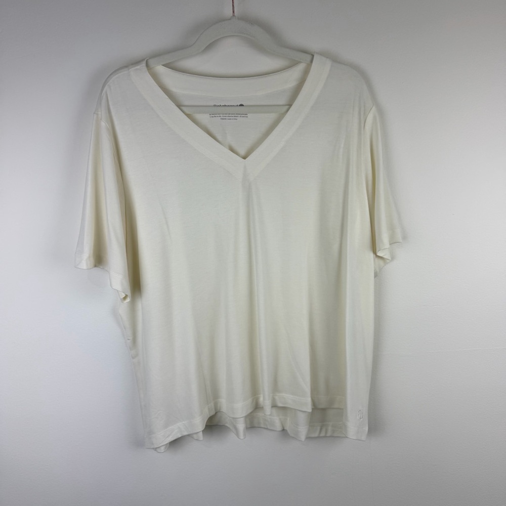 Betabrand Women's Purple Essential V-Neck Top Tee Size XS
